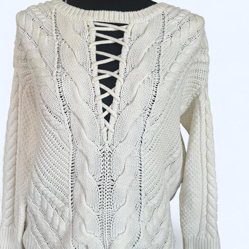 Vintage Y2K Express White cable knit sweater Size Small - Picture 2 of 6